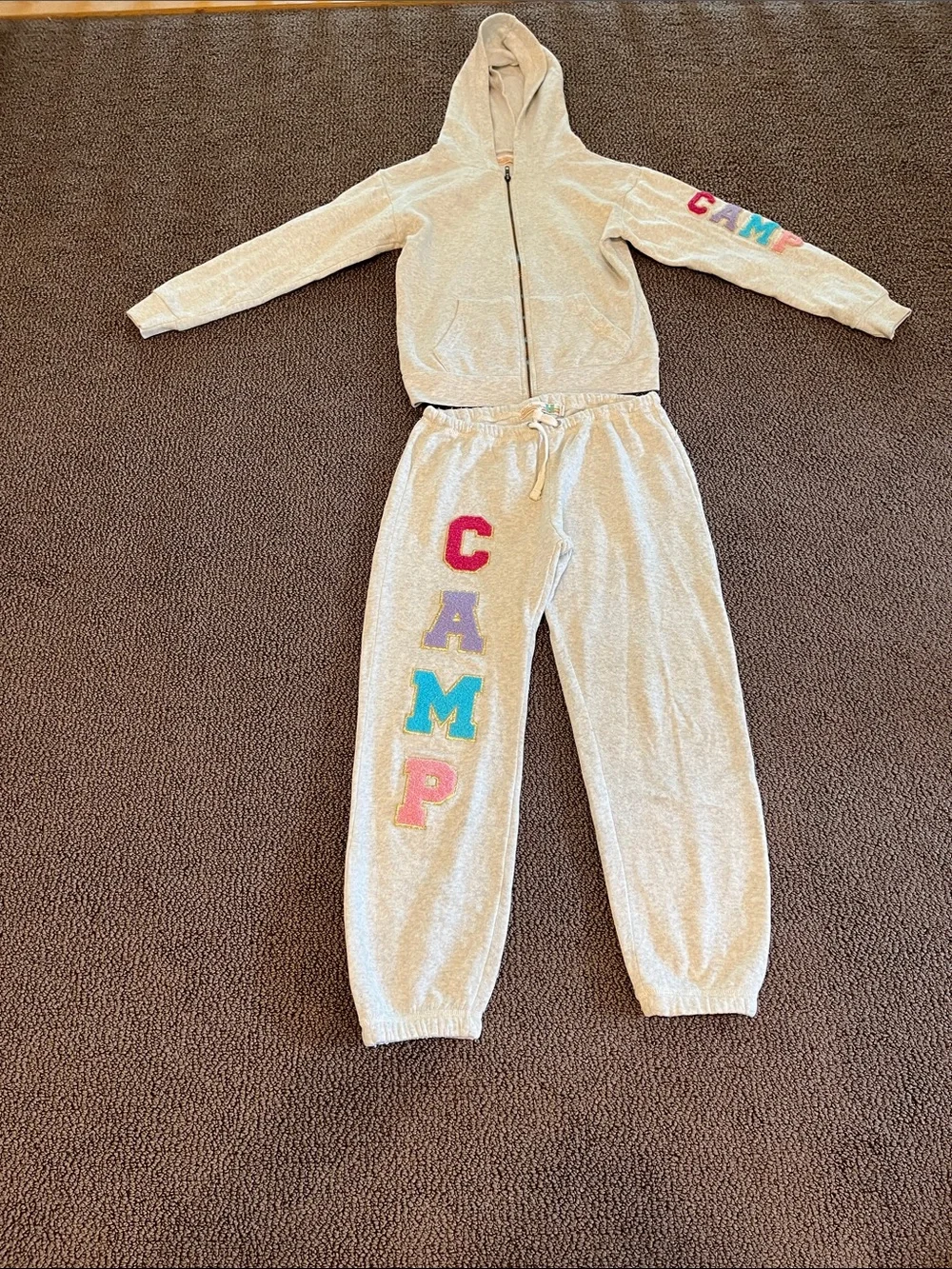 Vintage Havana Girls’ Sweatsuit (jogger and matching hoodie), Size XL (size 16)